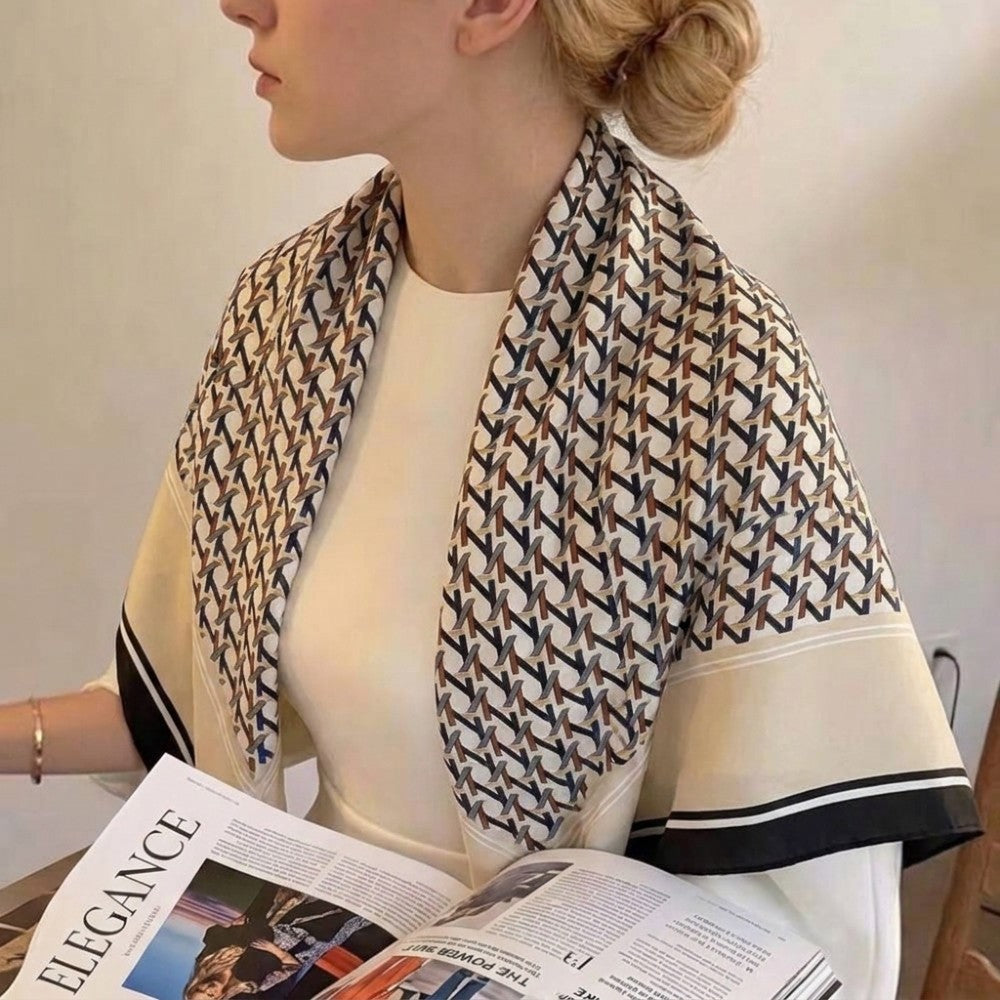 100% Mulberry Silk Scarf 90x90cm Square Silk Shawl and Head Scarf 16 Momme Luxury Neckwear and Handbag Accessory for Gifts